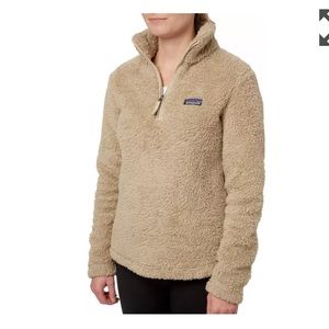 WITH TAGS Tan Patagonia zip-up jacket
